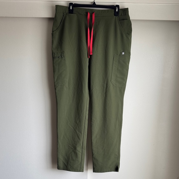 Olive Green Women’s Scrub Pants FIGS Large - Picture 1 of 1